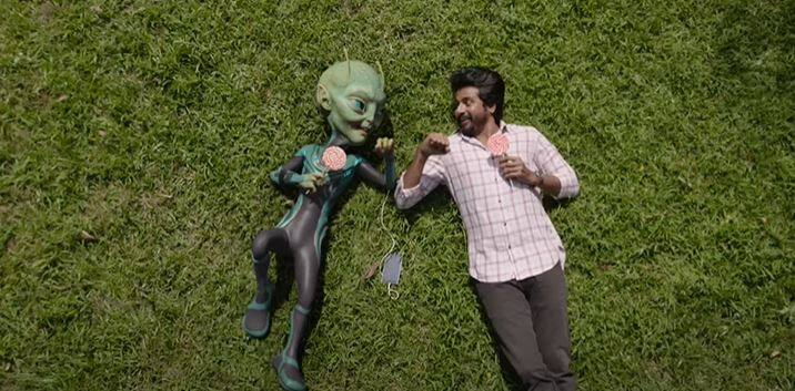 ஏ.ஆர்.ரஹ்மானின் பின்னணி இசை, இதுவரை காணாத ஏலியன்களை நிஜ வாழ்க்கையில் கண்டது போன்ற உணவை கொடுக்கிறது.