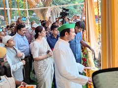 पटना जू के 50 वर्ष पूरे होने पर चिड़ियाघर में लाया गया 'हूलॉक गिब्बन', मौके पर तेज प्रताप यादव ने लगाए पौधे