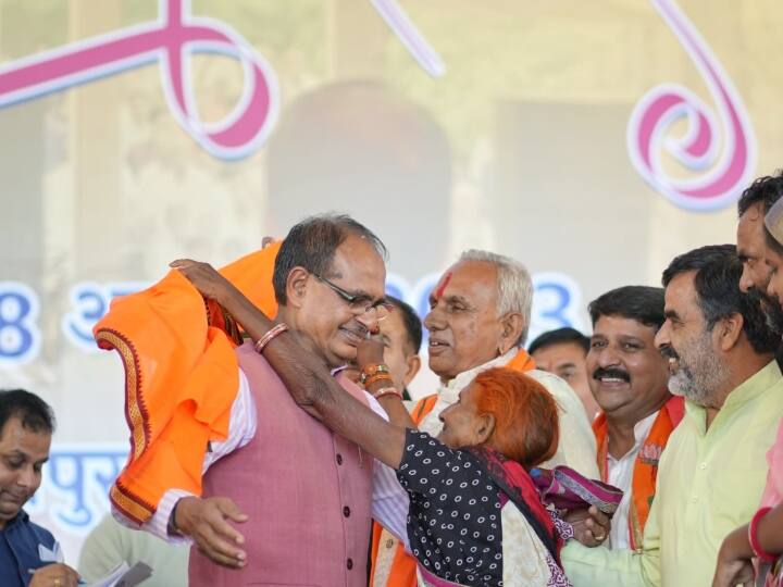 MP Politics: जमुना बाई के दो रुपये 33 साल बाद भी नहीं भूले सीएम शिवराज, भावुक हुए 'मामा' ने बताई पूरी कहानी