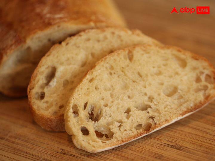 भारत में हर रोज लाखों करोड़ों ब्रेड के पैकेट बिकते हैं. भारतीय लोगों के लिए सुबह के नाश्ते में ब्रेड का इस्तेमाल खूब होता है. कोई इसे जैम, बटर या सेंक कर खाता है तो कोई इसे ऑमलेट के साथ खाता है.