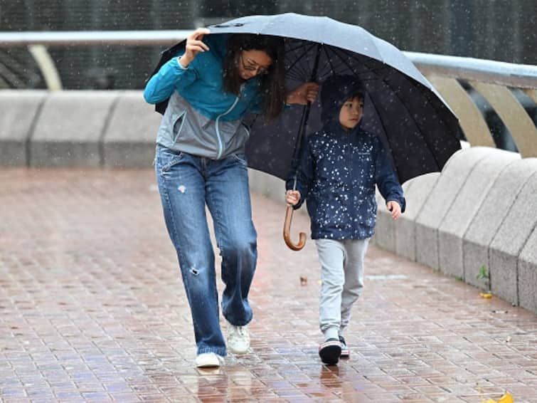 Typhoon Koinu: Hong Kong Shuts Schools, Suspends Flights As Storm Nears Typhoon Koinu: Hong Kong Shuts Schools, Suspends Flights As Storm Nears