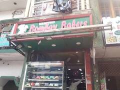 बर्थडे केक को लेकर हुए विवाद में दो पक्षों में चले ईंट-पत्थर, पुलिस ने उपद्रवियों को खदेड़ा