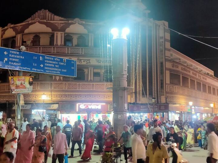 Uttar Pradesh Varanasi Godaulia Dashaswamedh Ghat attracts tourists ann Uttar Pradesh: पर्यटकों की पहली पसंद बना बनारस, दशास्वमेध घाट कर रहा आकर्षित