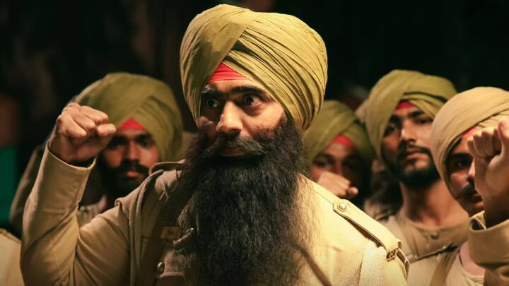 যাদবপুর বাঘাযতীন স্কুলে হঠাৎ হাজির দেব! প্রিয় অভিনেতাকে চোখের সামনে দেখে উচ্ছ্বাসে ফেটে পড়ল ছাত্রছাত্রীরা।