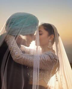 लाल लहंगे और चूड़े में बला की खूबसूरत लगीं Mahira Khan, यूं पति संग रोमांटिक हुईं शाहरुख की एक्ट्रेस