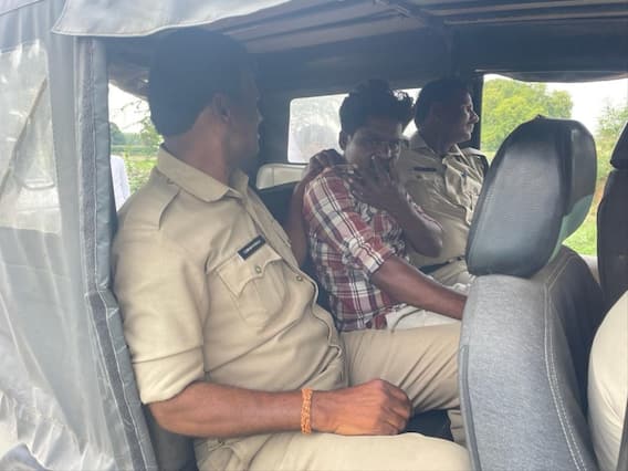 మాజీ మంత్రి శంకర్ నారాయణపై హత్యాయత్నం, పేలుడు పదార్థంతో దుండగుడి దాడి! మాజీ మంత్రి శంకర్ నారాయణపై హత్యాయత్నం, పేలుడు పదార్థంతో దుండగుడి దాడి!