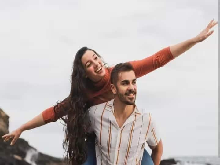 Relationship Tips know how to regain trust in relationships marathi news Relationship Tips : 'या' 5 टिप्स नात्यातील बंध मजबूत करतील; जाणून घ्या नात्यात दुरावा येण्यामागची कारणं