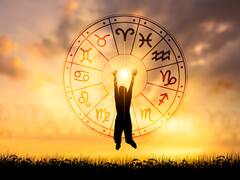 Horoscope Today: আজ দেবীর বোধন, আপনার রাশিফল কী বলছে?