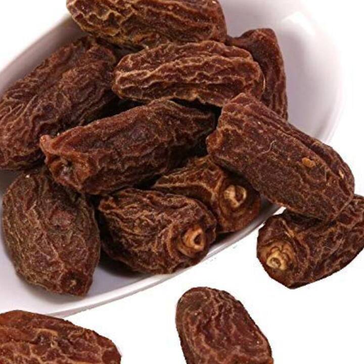 ਖੋਜ ਵਿੱਚ ਪਾਇਆ ਗਿਆ ਹੈ ਕਿ ਛੁਹਾਰੇ ਕੁਝ ਕੈਂਸਰਾਂ ਤੋਂ ਬਚਾਅ ਕਰ ਸਕਦੀ ਹੈ। ਕੈਂਸਰ ਤੋਂ ਪੀੜਤ ਵਿਅਕਤੀ ਲਈ ਵੀ ਛੁਹਾਰੇ ਫਾਇਦੇਮੰਦ ਹੈ। ਛੁਹਾਰੇ ਕੈਂਸਰ ਦੀ ਗੰਭੀਰਤਾ ਨੂੰ ਘਟਾਉਂਦੇ ਹਨ।