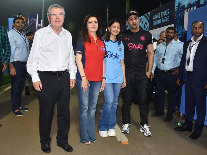 Power couple Alia Bhatt and Ranbir Kapoor attended Indian Super League match in Mumbai on Sunday. The actors wore matching number 8 jerseys, leaving fans drooling over their chemistry.