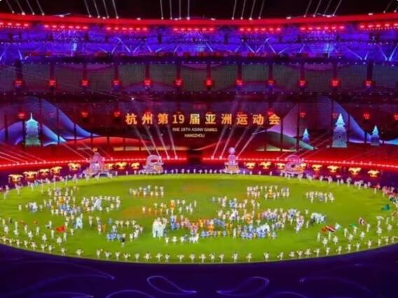 एशियन गेम्स समापन समारोह: एशियाई खेलों का भव्य तरीके से समापन, देखें खूबसूरत नजारों से भरे रंगारंग समारोह की तस्वीरें