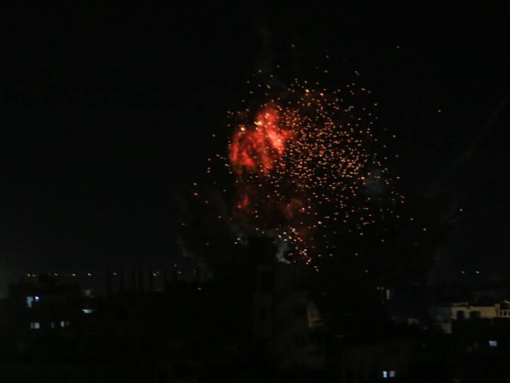 Israeli warplanes continued to pound Gaza with the Israel Defense Forces saying it had struck 426 targets in Gaza, including 10 towers used by Hamas. (Photo: Getty)