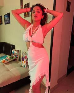 Kate Sharma: વ્હાઈટ આઉટફિટમાં કેટ શર્માએ આપ્યા બોલ્ડ પોઝ, તસવીરો વાયરલ