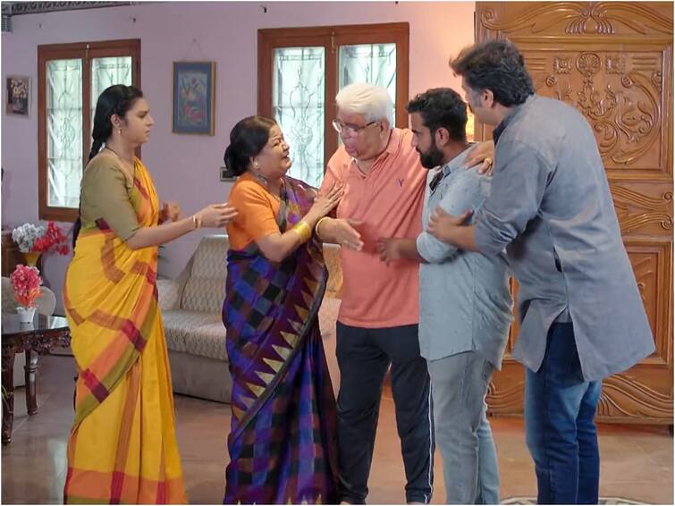 Gruhalakshmi Serial October 9th Episode 1070 Written Update Today Episode Gruhalakshmi October 9th: పరంధామయ్య మీద రౌడీల అటాక్- రత్నప్రభ బెదిరింపులకి నందు తలొగ్గుతాడా?