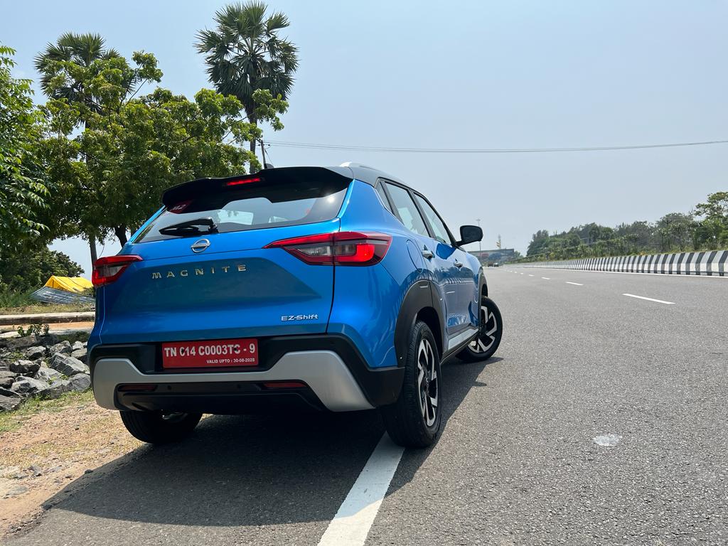 Nissan Magnite AMT Review: निसान मैग्नाइट एएमटी खरीदने की तैयारी है, तो पहले ये रिव्यू पढ़ लीजिये!