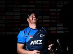 World Cup 2023: New Zealand’s Glenn Phillips Attends Press Conference With Mobile Phone's Flashlight, Pics Go Viral