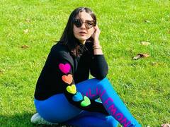 Sara Ali Khan Photos : தாயுடன் விடுமுறையை செலவிடும் பாலிவுட் நடிகை சாரா அலி கான்!