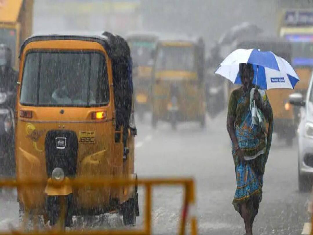 The Meteorological Department has predicted rain in 10 districts in Tamil Nadu in the next 3 hours. TN Rain Alert: எல்லோரும் அலுவலகம் கிளம்பும் நேரம்.. 10 மாவட்டங்களில் மழை இருக்குமாம்.. எந்தெந்த இடங்களில்?