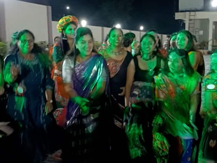 15 ऑक्टोबरपासून शारदीय नवरात्रोत्सवाला सुरूवात होणार आहे. 15 ते 24 ऑक्टोबरदरम्यान देशात नवरात्रोत्सव मोठ्या उत्साहात साजरा केला जाणार आहे.