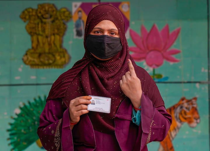 चुनाव आयोग की तरफ से तारीखों का ऐलान करने के साथ पांचों राज्यों में आदर्श आचार संहिता भी लागू हो गई है.