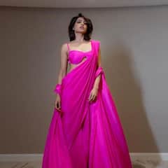 పింక్ శారీ మతి పోగొడుతున్న సమంత - ఎలా ఉన్నారో చూసేయండి!