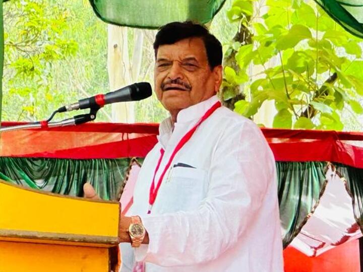 Shivpal Yadav attacks Shalabh Mani Tripathi for his comments on Deoria Murder Case Deoria Murder Case: 'सियासी रोटी सेंकना बंद करें', शिवपाल यादव का बीजेपी विधायक के बयान पर पलटवार