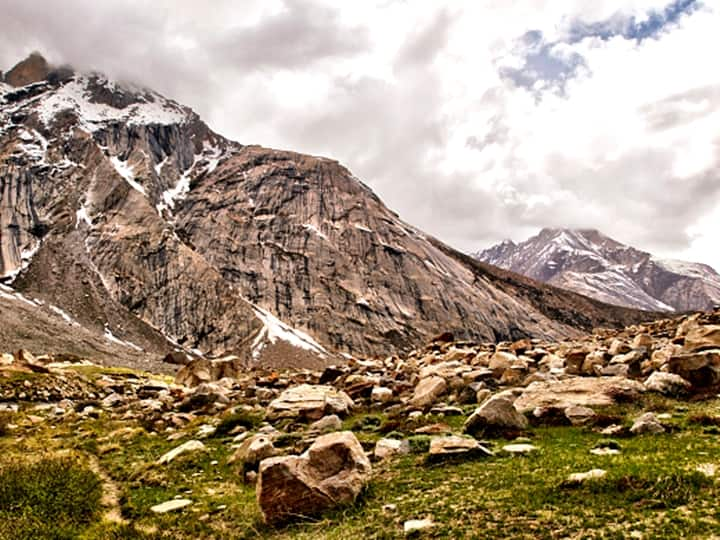 Solider Killed, 3 Others Missing As Avalanche Hits Army Contingent At Mount Kun In Ladakh