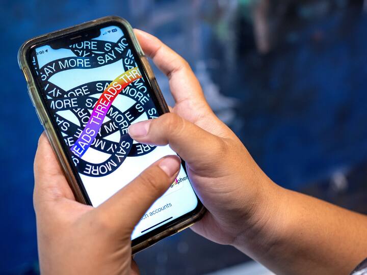 Twitter की तरह थ्रेड्स में भी आपको जल्द मिलेगा ये फीचर, सामने आई तस्वीर Threads may soon bring Trending topic search feature just like it rival twitter here is how it works Twitter की तरह थ्रेड्स में भी आपको जल्द मिलेगा ये फीचर, सामने आई तस्वीर
