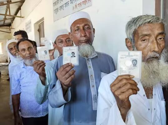 ਚੋਣ ਜ਼ਾਬਤਾ ਲਾਗੂ ਹੋਣ ਤੋਂ ਬਾਅਦ ਚੋਣ ਪ੍ਰਕਿਰਿਆ ਪੂਰੀ ਹੋਣ ਤੱਕ ਅਜਿਹੇ ਮਾਮਲਿਆਂ ‘ਤੇ ਰੋਕ ਲਾ ਦਿੱਤੀ ਜਾਂਦੀ ਹੈ। ਭਾਵ ਸ਼ਰਾਬ ਦੇ ਠੇਕਿਆਂ ਆਦਿ ਦੀ ਨਿਲਾਮੀ ਰੋਕੀ ਜਾ ਸਕਦੀ ਹੈ।