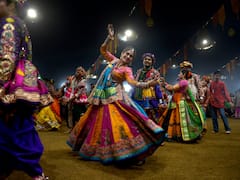 Navratri 2023: વધતા હાર્ટએટેકના કેસને લઈ નવરાત્રિ માટે આરોગ્ય વિભાગે બહાર પાડી માર્ગદર્શિકા, જાણો આયોજકોએ શું કરવું પડશે