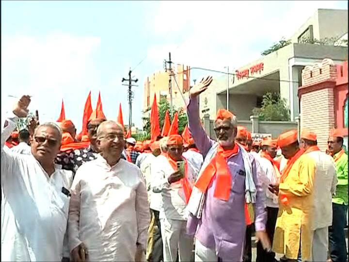 ब्रह्मणांसाठी परशुराम आर्थिक विकास महामंडळाची स्थापना करावी, तसेच समाजातील विद्यार्थ्यांचे उच्च शिक्षण मोफत करावे या प्रमुख मागण्यांसह इतर मागण्यांसाठी हा मोर्चा निघाला आहे.