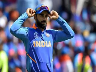 Virat Kohli : “அருண்ஜெட்லி மைதான பெவிலியனுக்கு என் பெயரா? அது சங்கடம்” - விராட் கோலி என்ன சொல்றார் பாருங்க!