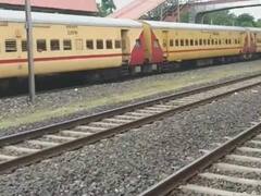 Indian Railways: વંદે ભારત એક્સપ્રેસ કે શતાબ્દી નહીં પણ આ પાંચ ટ્રેનોથી રેલ્વે ઘણી કમાણી કરે છે