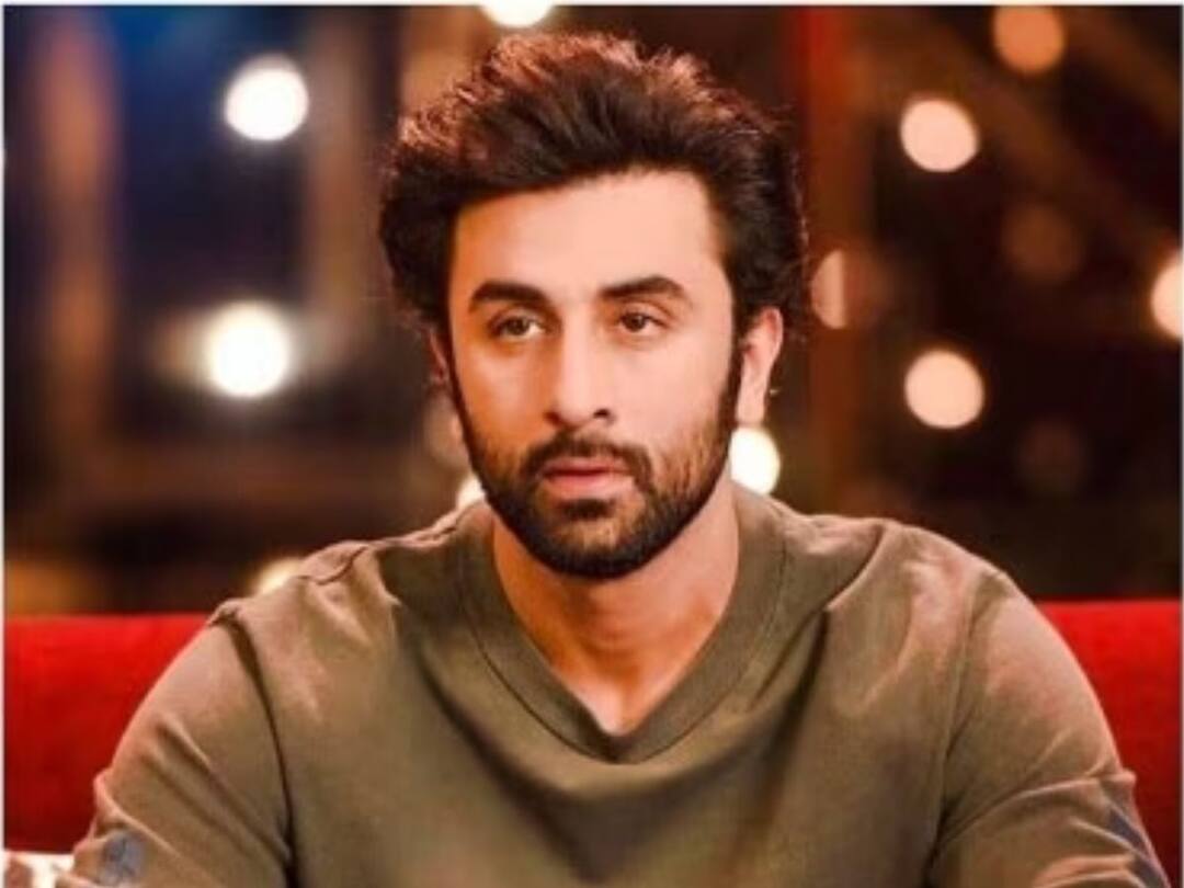 ranbir kapoor to stop drinking and eating meat for ram character in movie ramayan Ranbir Kapoor: नॉन व्हेज, दारु अन् लेट नाईट पार्टी; चित्रपटातील श्रीरामांच्या भूमिकेसाठी रणबीर सोडणार 'या' सवयी