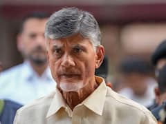 చంద్రబాబుకు ఏపీ హైకోర్టులో చుక్కెదురు