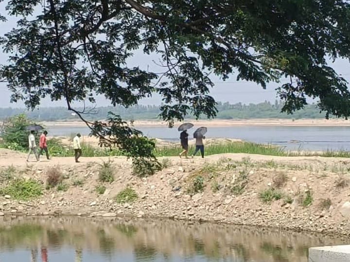 கரூரில் இரண்டு மணல் குவாரிகளில் அமலாக்கத்துறை அதிகாரிகள் சோதனை