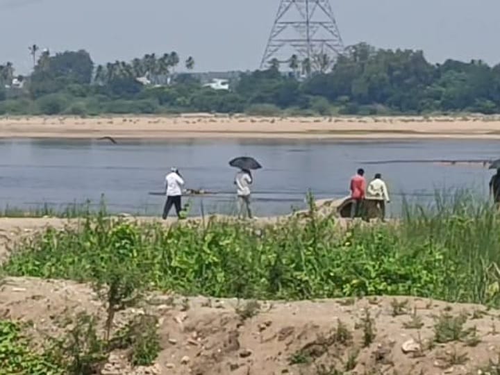 கரூரில் இரண்டு மணல் குவாரிகளில் அமலாக்கத்துறை அதிகாரிகள் சோதனை