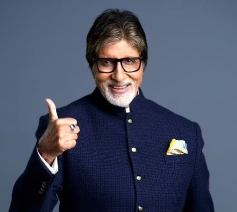 Amitabh Bachchan: બચ્ચન પરિવાર દરરોજ કોઈને કોઈ કારણોસર સમાચારમાં રહે છે. આજે એટલે કે 11 ઓક્ટોબરે સદીના મહાનાયક અમિતાભ બચ્ચનનો જન્મદિવસ છે. આ વર્ષે બિગ બી પોતાનો 81મો જન્મદિવસ ઉજવશે.