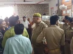 बरेली के हॉस्पिटल में 4 मौतों के बाद जमकर हुआ हंगामा, डॉक्टरों पर लगे लापरवाही के आरोप