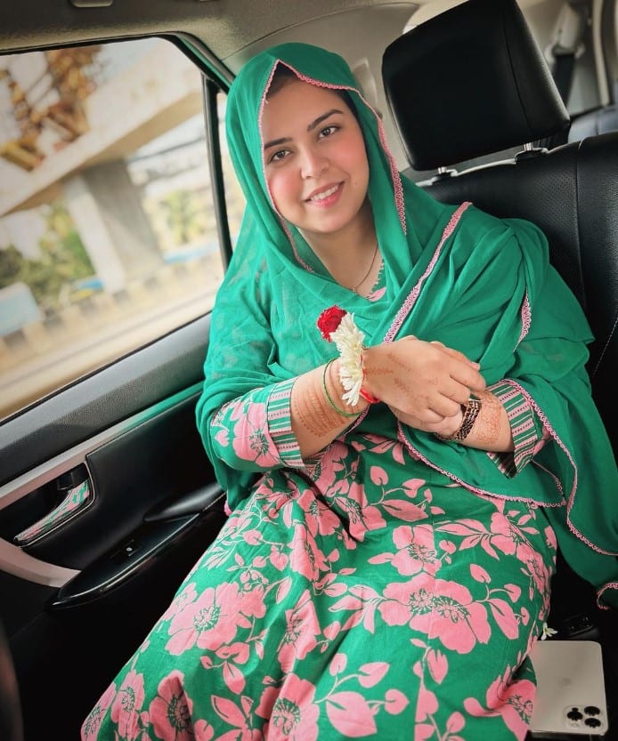 टीवी एक्ट्रेस और बिग बॉस 11 विनर की दीपिका कक्कड़ की ननंद सबा भी बिग बॉस 17 का हिस्सा बन सकती हैं. बता दें कि, सबा अपने व्लॉग को लेकर काफी पंसद की जाती हैं.