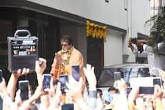 పుట్టినరోజు వేడుకల్లో ఫ్యాన్స్‌తో బిగ్ బి - 81వ పడిలోకి అడుగుపెట్టిన అమితాబ్!