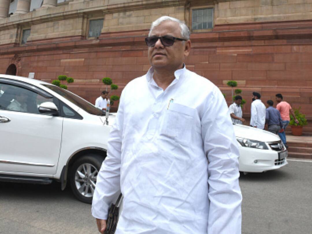 Income Tax Dept Conducts Raids Against RJD MP Amid Protests Over 'Misuse' Of Central Agencies To Target Oppn Income Tax Dept Conducts Raids Against RJD MP Amid Protests Over 'Misuse' Of Central Agencies To Target Oppn