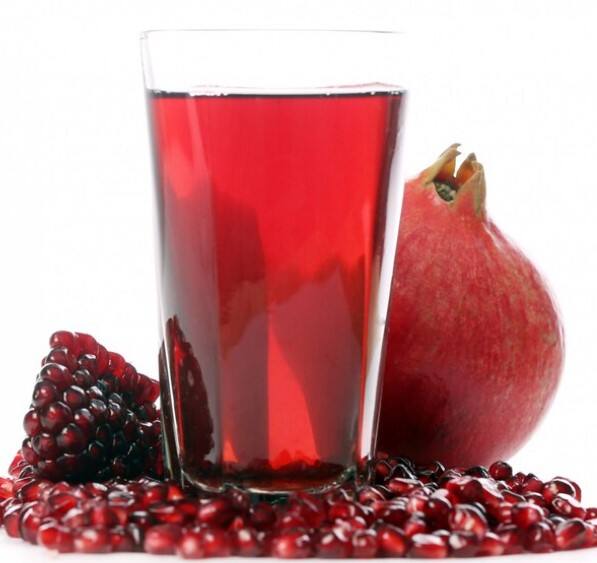 ਕੁਈਨ ਮਾਰਗਰੇਟ ਯੂਨੀਵਰਸਿਟੀ ਦੀ ਇੱਕ ਖੋਜ ਨੇ ਦਿਖਾਇਆ ਹੈ ਕਿ ਜੋ ਲੋਕ ਰੋਜ਼ਾਨਾ ਅਨਾਰ ਦਾ ਜੂਸ ਪੀਂਦੇ ਹਨ, ਉਨ੍ਹਾਂ ਵਿੱਚ ਤਣਾਅ ਵਾਲੇ ਹਾਰਮੋਨ ਕੋਰਟੀਸੋਲ ਦਾ ਪੱਧਰ ਘੱਟ ਹੁੰਦਾ ਹੈ। ਇਸ ਦਾ ਮਤਲਬ ਹੈ ਕਿ ਅਨਾਰ ਪੀਣ ਨਾਲ ਮਾਨਸਿਕ ਤਣਾਅ ਘੱਟ ਹੁੰਦਾ ਹੈ।