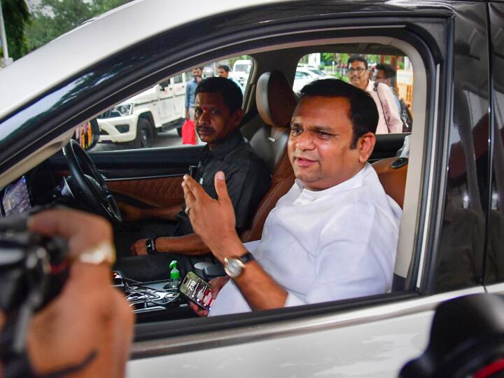 Maharashtra assembly speaker Rahul Narwekar Shiv Sena MLA disqualification Case hearing Thursday MLAs Disqualification Case: कल होगी शिवसेना गुटों की अयोग्यता याचिकाओं पर सुनवाई, राहुल नार्वेकर बोले- 'मैं इस मामले पर...'