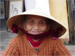 శతాధికుల దీర్ఘాయువు రహస్యం ఇదేనట - ఈ డైట్ పాటిస్తే నూరేళ్ళు బతికేయచ్చు