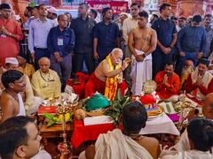 Photos: केरल के श्री पद्मनाभस्वामी मंदिर में RSS प्रमुख मोहन भागवत ने की पूजा अर्चना, भगवान विष्णु की प्रतिमा के भी किए दर्शन