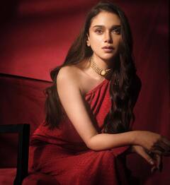 Aditi Rao Hydari Photos: రెడ్ డ్రెస్ లో అదితి అదిరిపోలా!