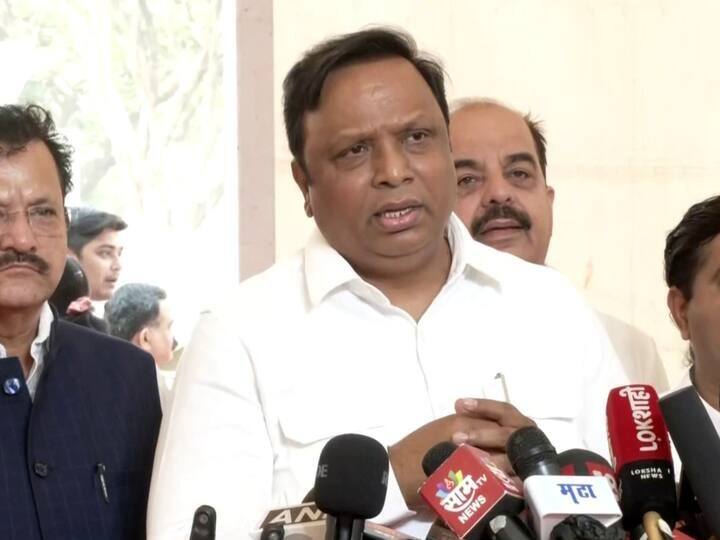 Ashish Shelar Slams Shiv Sena Sanjay Raut on Patra Chawl Covid Scam Aditya Thackeray Marathi News Maharashtra शरद पवार आणि उद्धव ठाकरेंनी महाराष्ट्राचा जीव घेतला : आशिष शेलार