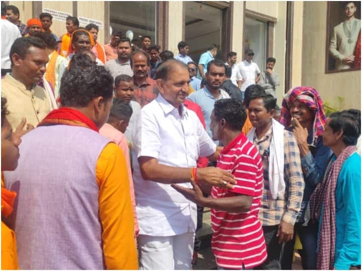 Chhattisgarh Election 2023: टिकट नहीं मिलने पर छलका BJP के पूर्व MLA संतोष बाफना का दर्द, कहा- 'मेरी राजनीति का...' Chhattisgarh elections 2023 santosh bafna reacts after not getting ticket from jagdalpur ann Chhattisgarh Election 2023: टिकट नहीं मिलने पर छलका BJP के पूर्व MLA संतोष बाफना का दर्द, कहा- 'मेरी राजनीति का...'