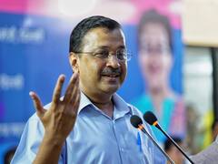 Amanatullah Khan से मिलने के बाद CM केजरीवाल बोले- 'हमें खत्म करना चाहते हैं PM, चला रहे फर्जी केस'